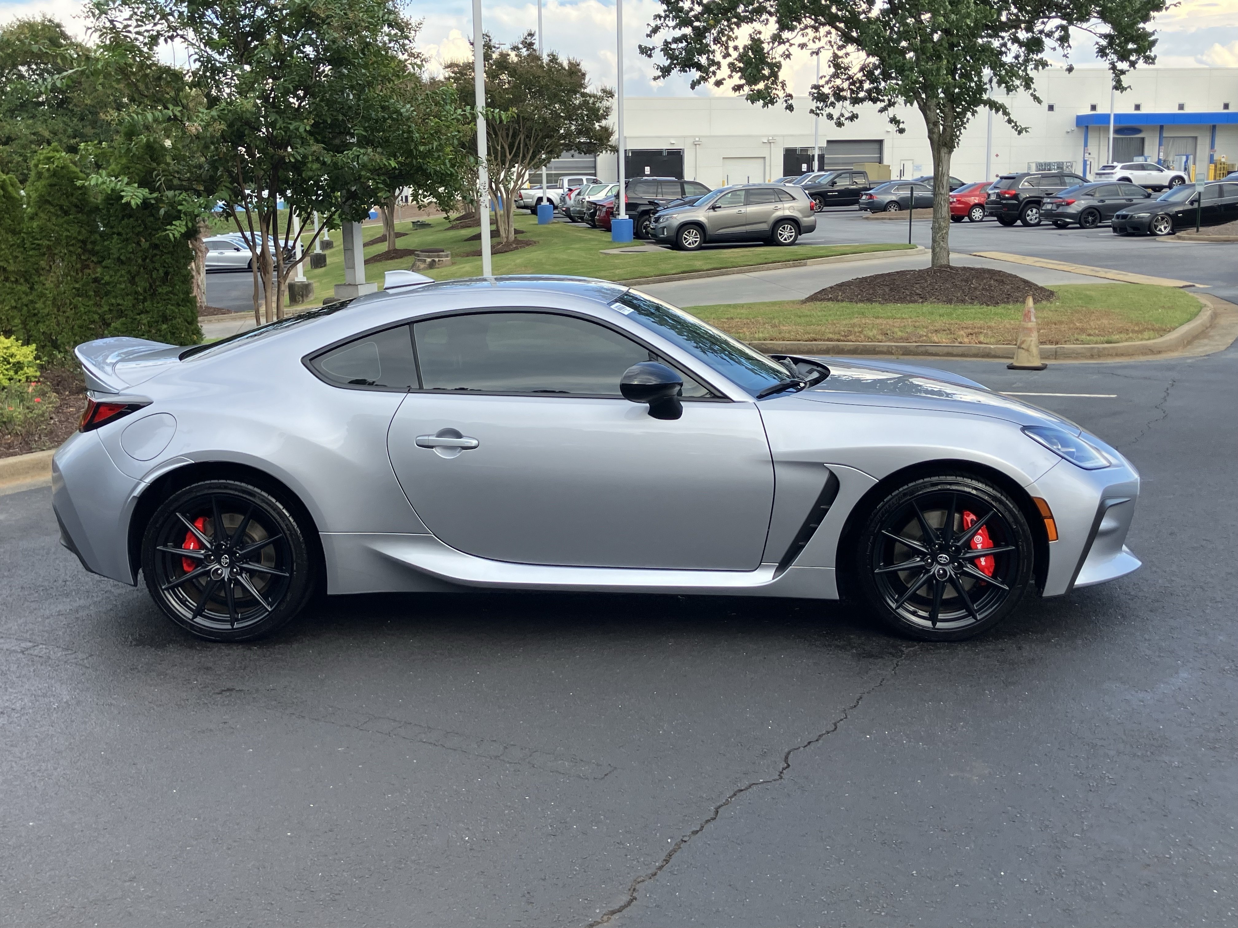 Used 2025 Toyota GR86 Premium w/ Performance Package RWD image 11