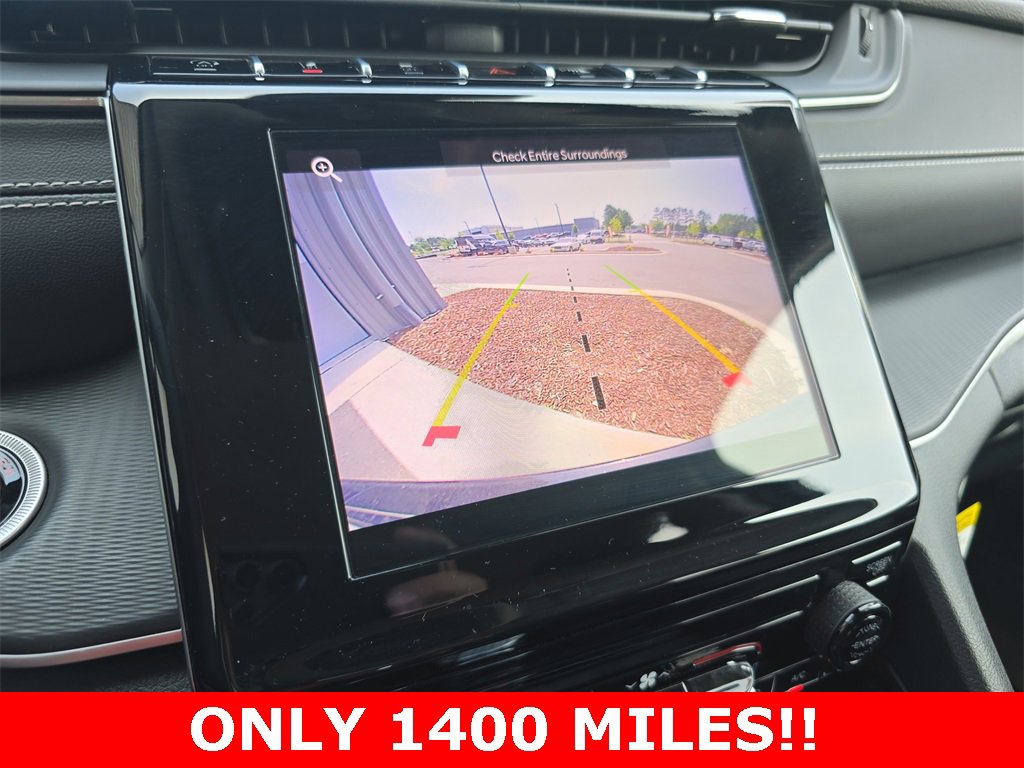 Used 2023 Jeep Grand Cherokee Laredo image 23