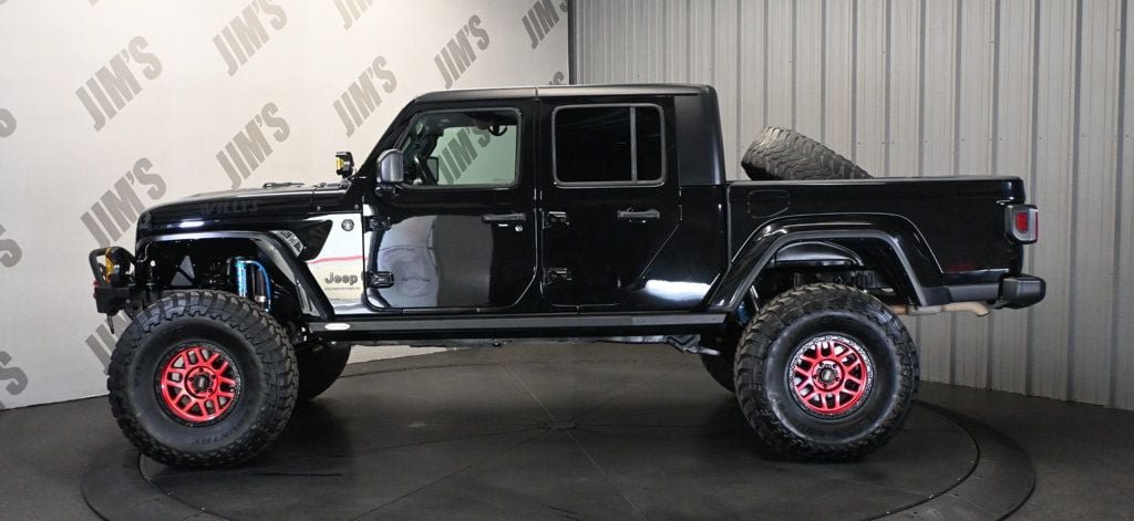 Used 2023 Jeep Gladiator Sport AWD/4WD image 8