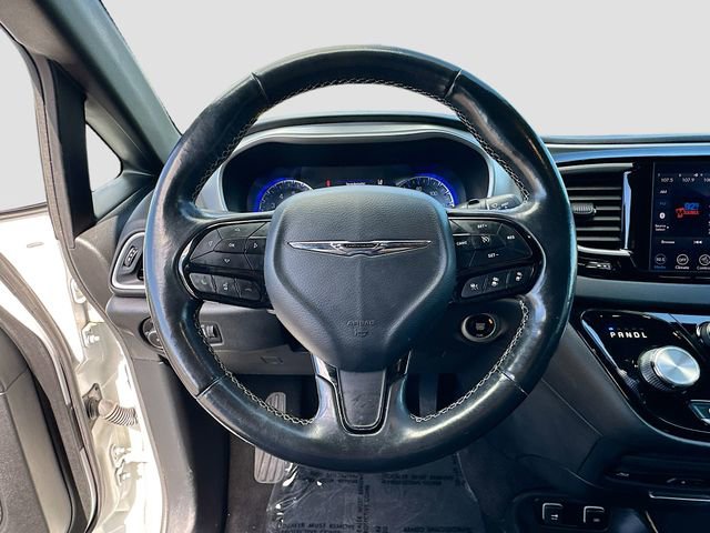 Used 2020 Chrysler Pacifica Touring-L Plus w/ Advanced Safetytec Group image 11