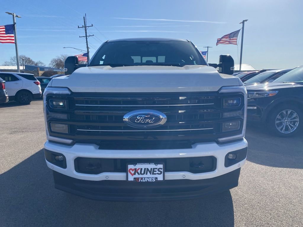 New 2026 Ford F350 Platinum w/ FX4 Off-Road Package image 13