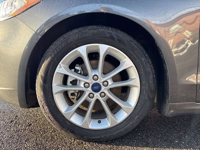 Used 2019 Ford Fusion SE image 7