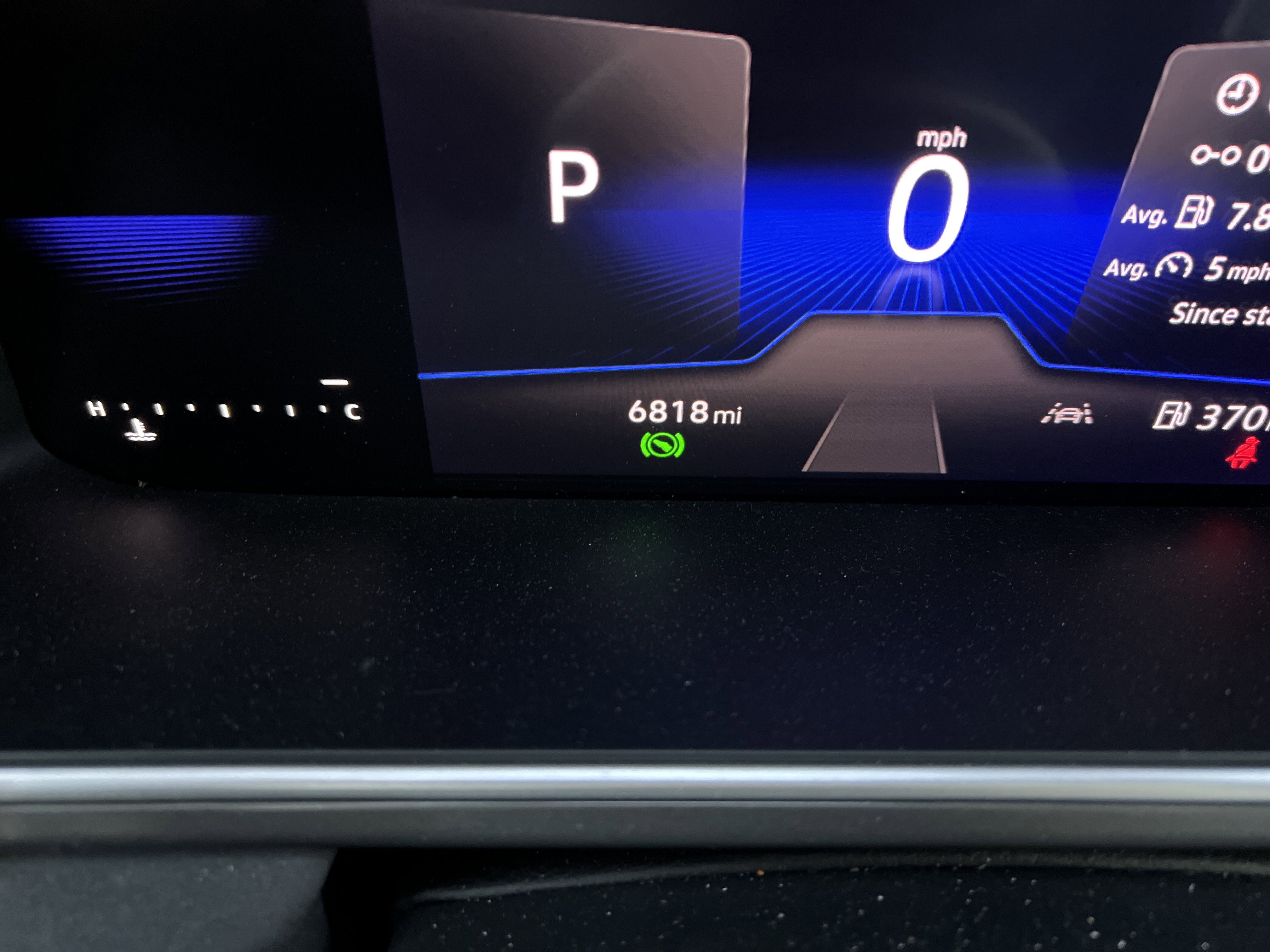 Used 2025 Volkswagen Taos SE image 21