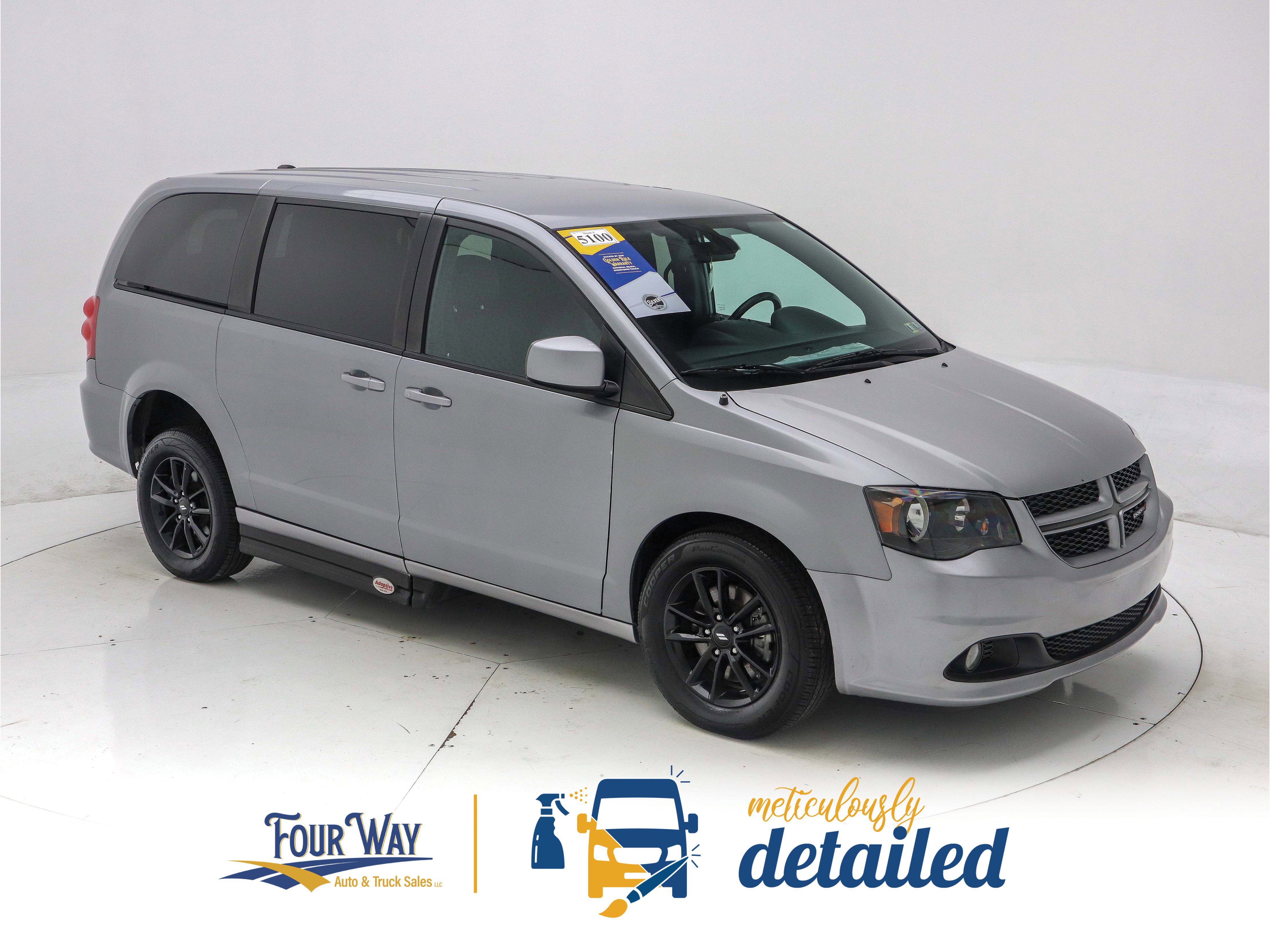 Used 2019 Dodge Grand Caravan GT image 2