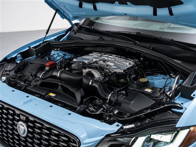 New 2026 Jaguar F-PACE SVR 575 Edition image 11