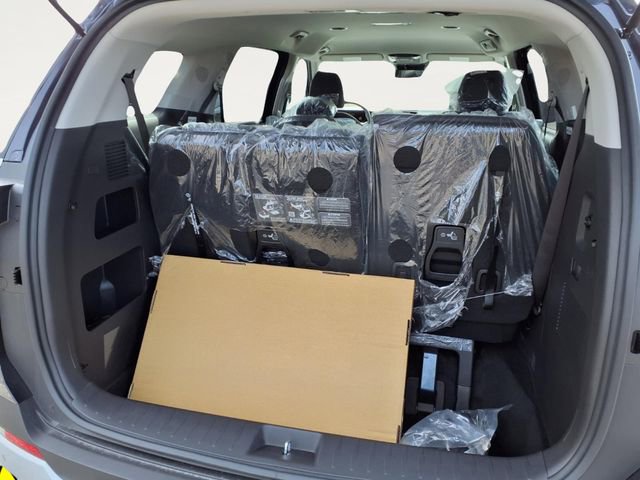 New 2026 Kia Carnival LX FWD image 19