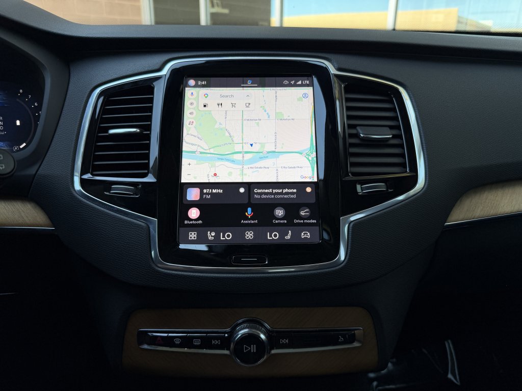 Used 2023 Volvo XC90 B6 Plus w/ Protection Package Premier AWD/4WD image 18