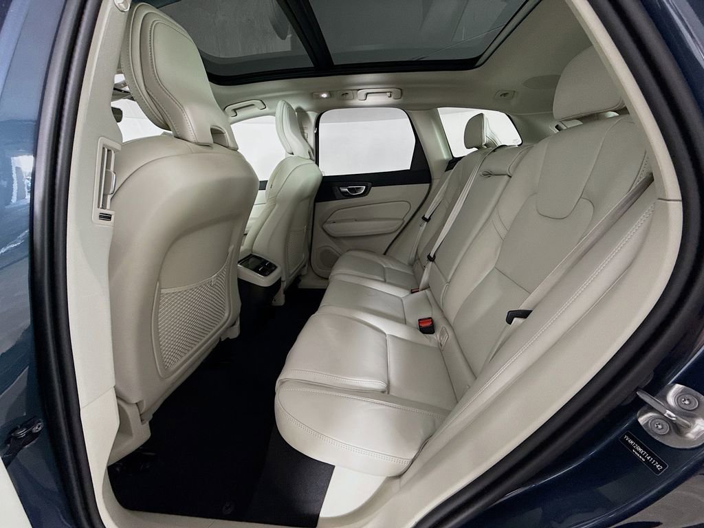 New 2026 Volvo XC60 B5 Ultra w/ Climate Package PRO image 25