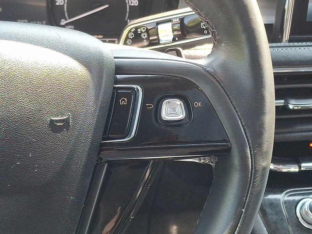 Used 2022 Lincoln Corsair AWD w/ Premium Package image 21