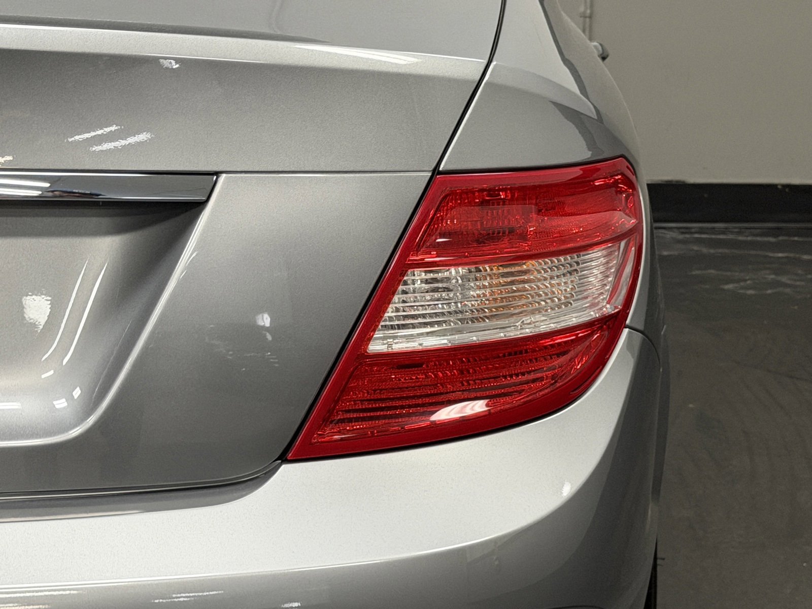 Used 2009 Mercedes-Benz C 300 Sedan image 14