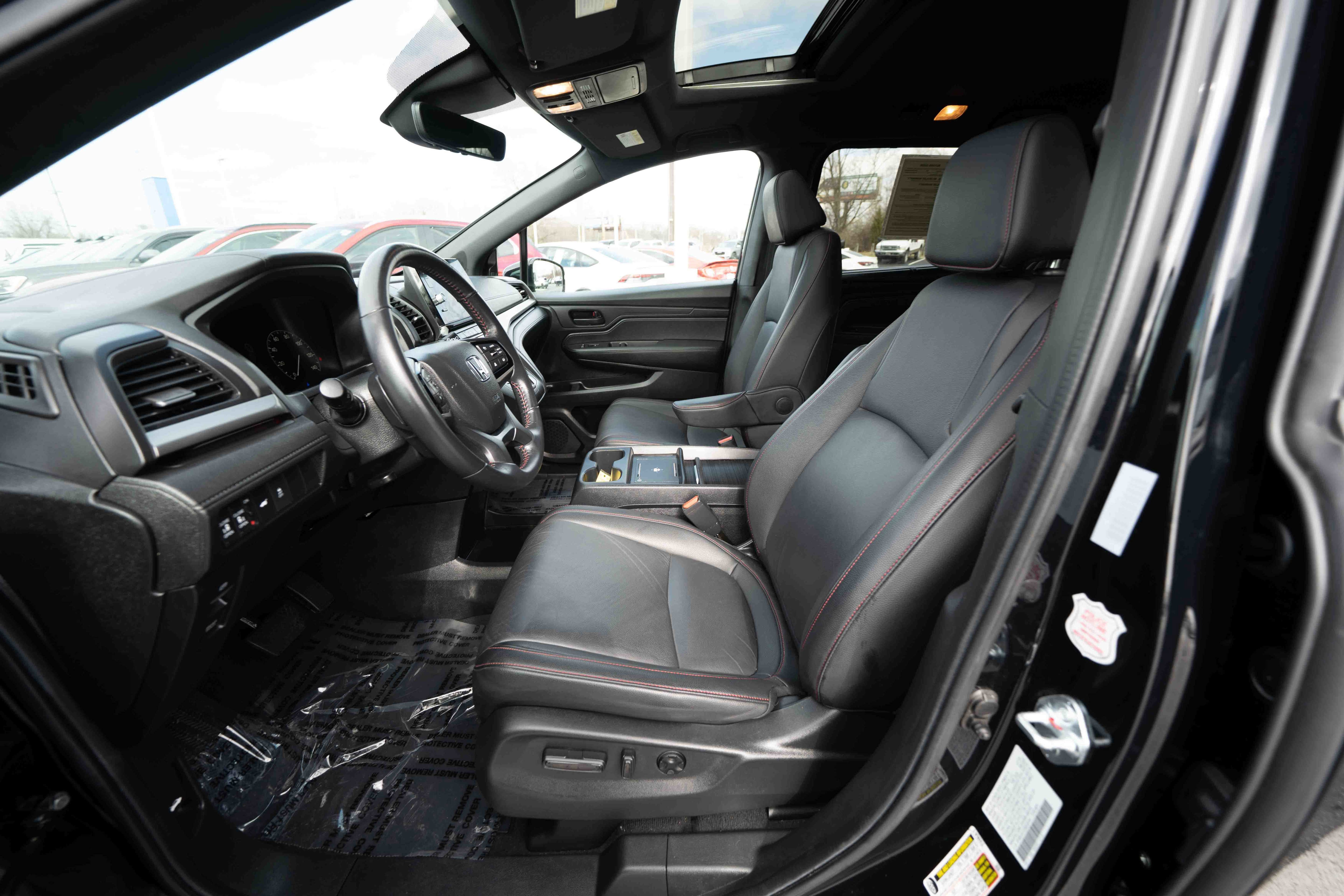 Used 2025 Honda Odyssey Sport-L image 9