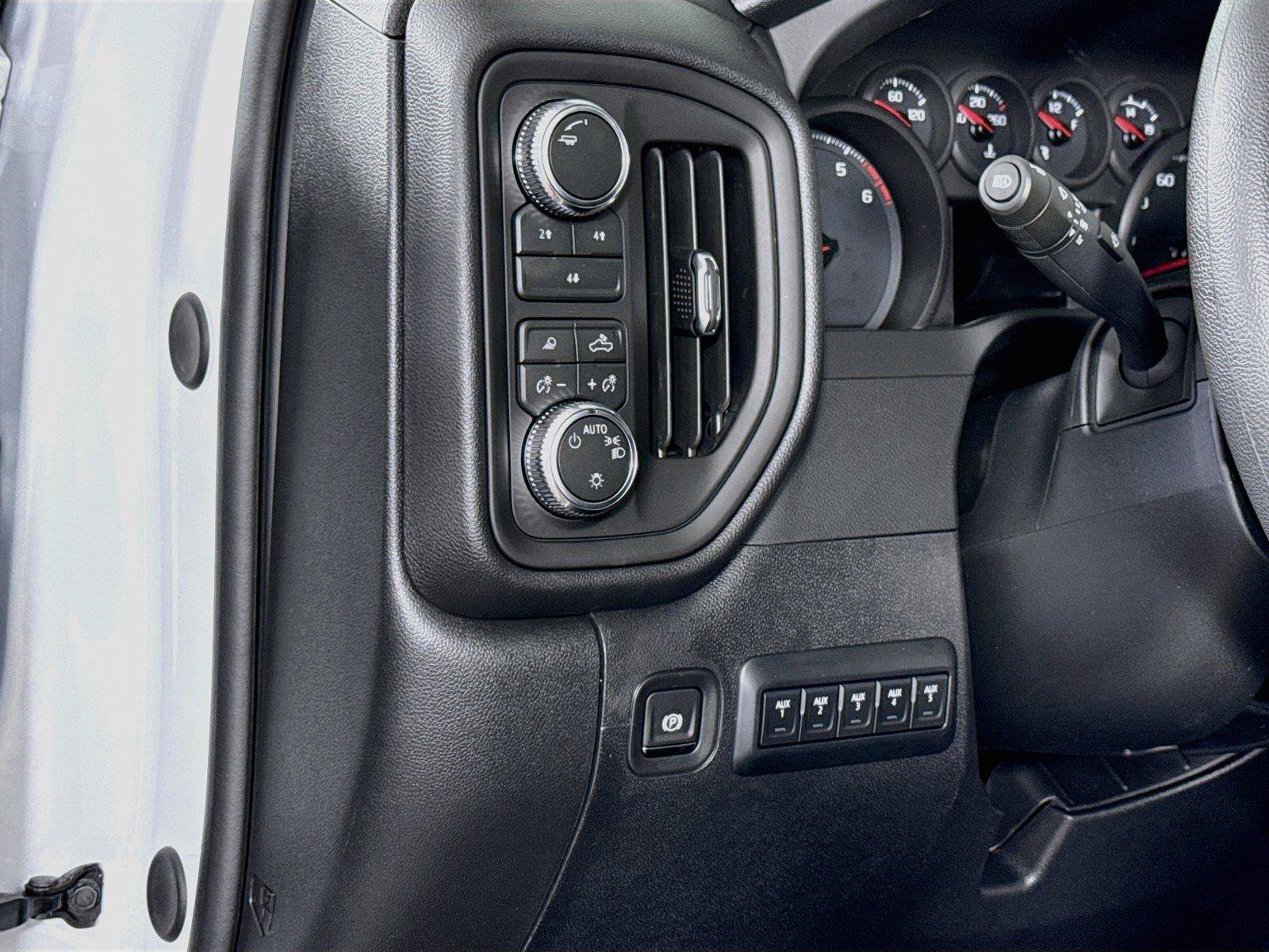 New 2026 GMC Sierra 3500 Pro AWD/4WD image 4