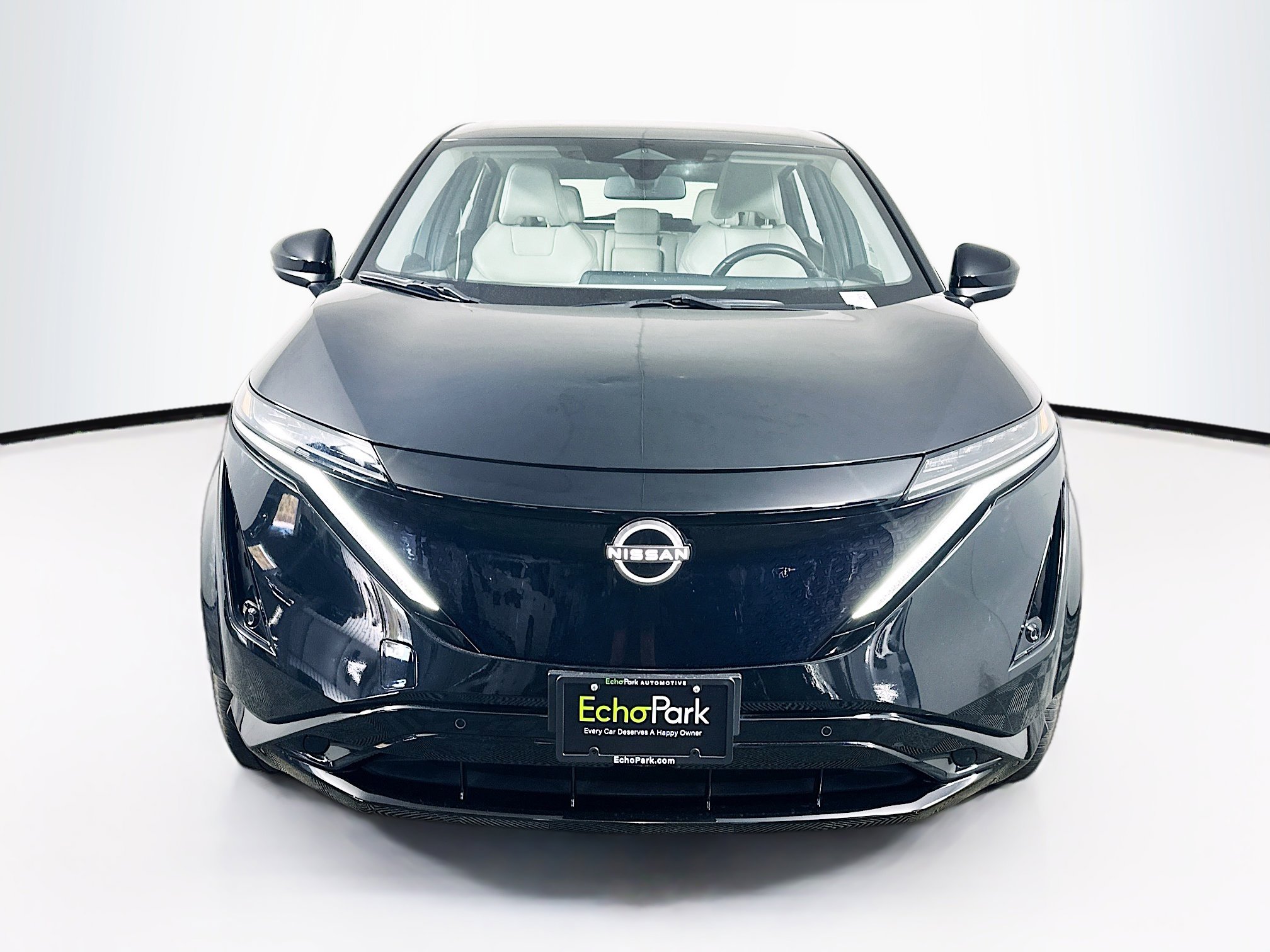 Used 2024 Nissan Ariya FWD image 2