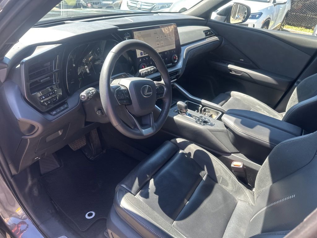 Used 2024 Lexus TX 550h AWD Plug-In Hybrid w/ Technology Package image 11