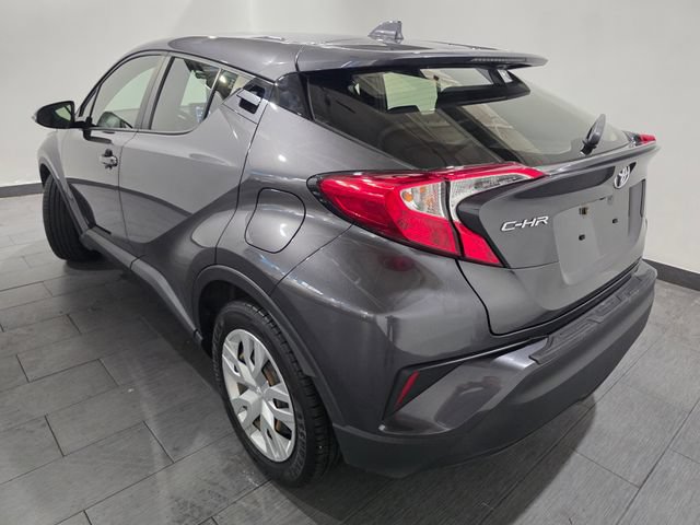 Used 2021 Toyota C-HR LE FWD image 3