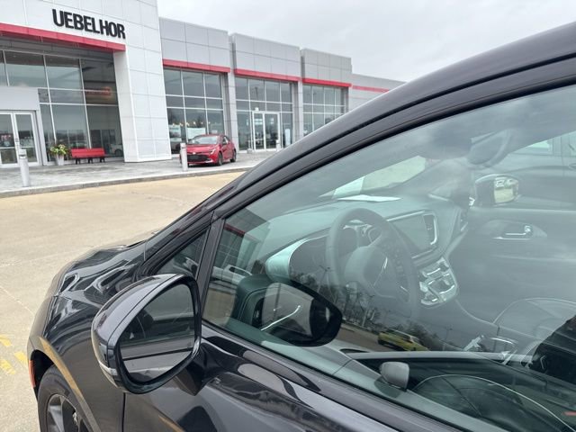 Used 2025 Chrysler Pacifica Limited image 41