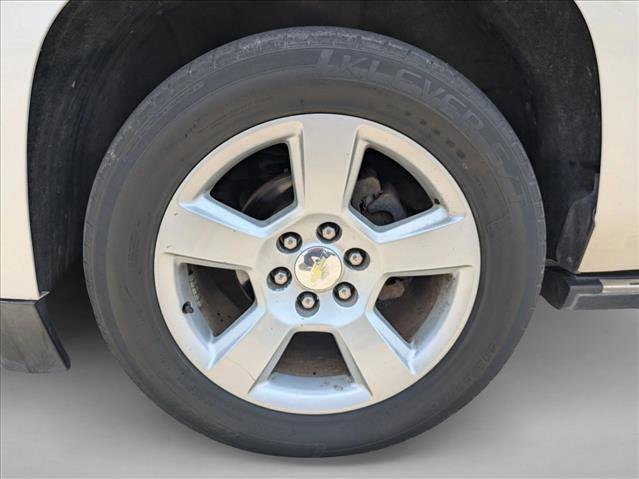 Used 2015 Chevrolet Suburban LTZ image 18