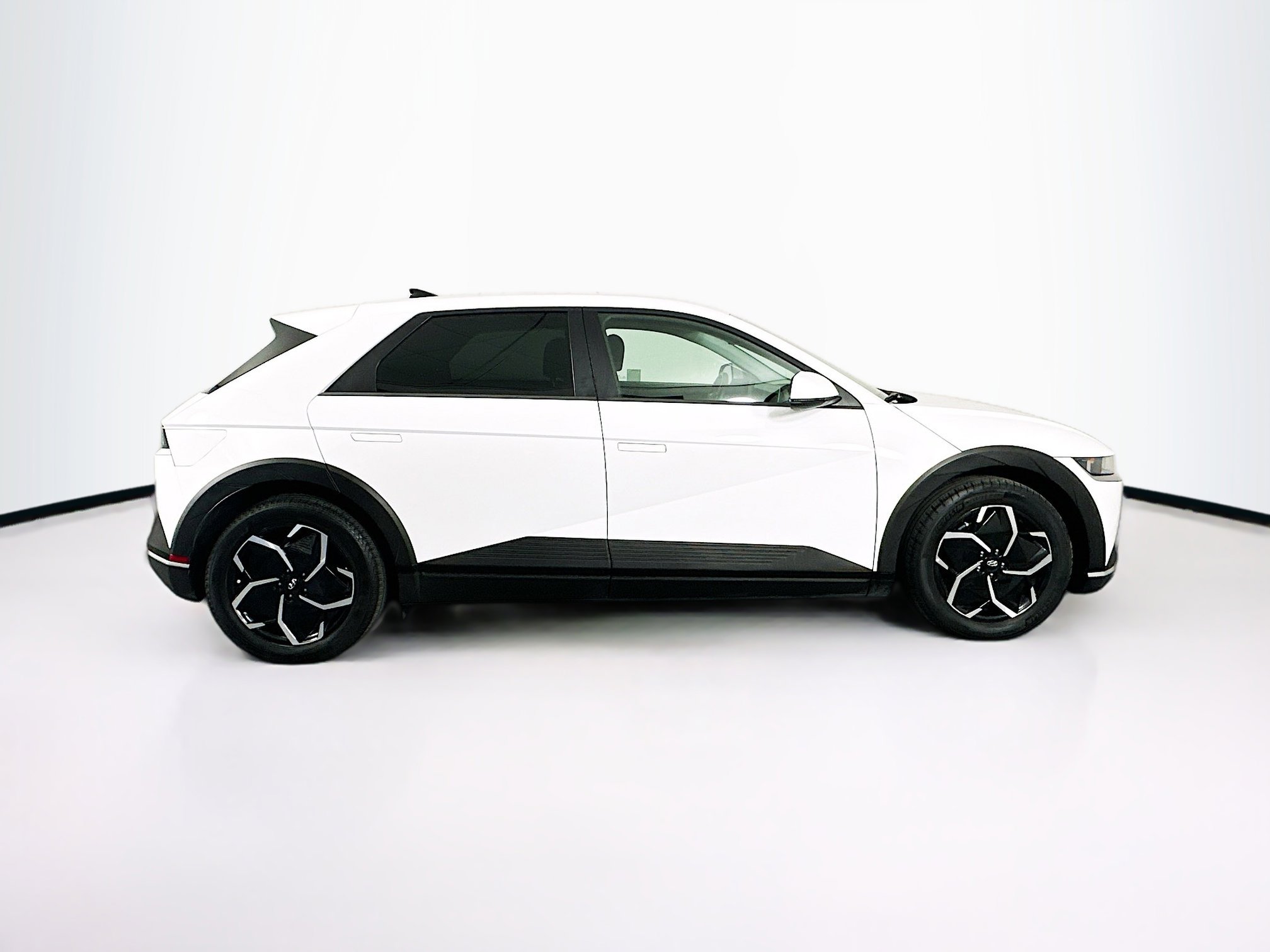 Used 2024 Hyundai Ioniq 5 SEL image 10