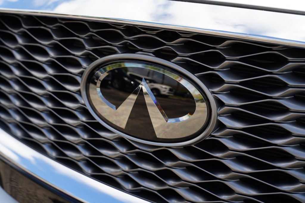 Used 2025 INFINITI QX55 Luxe w/ Cargo Package image 5