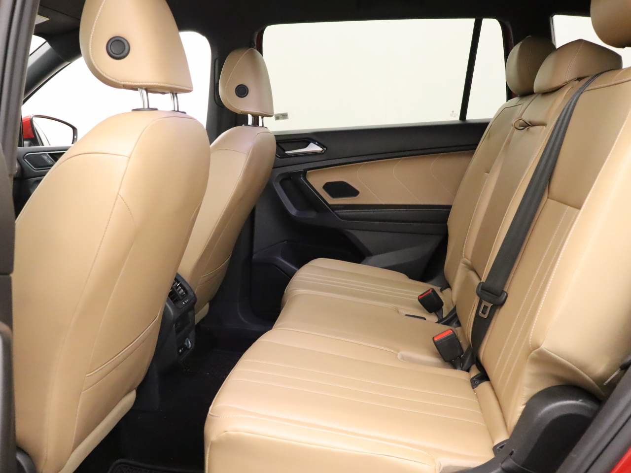 Used 2022 Volkswagen Tiguan SE FWD image 15