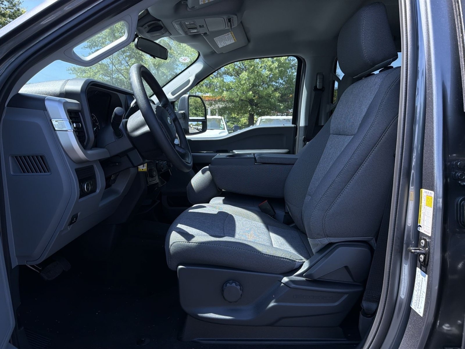 New 2026 Ford F250 XL w/ STX Appearance Package AWD/4WD image 24