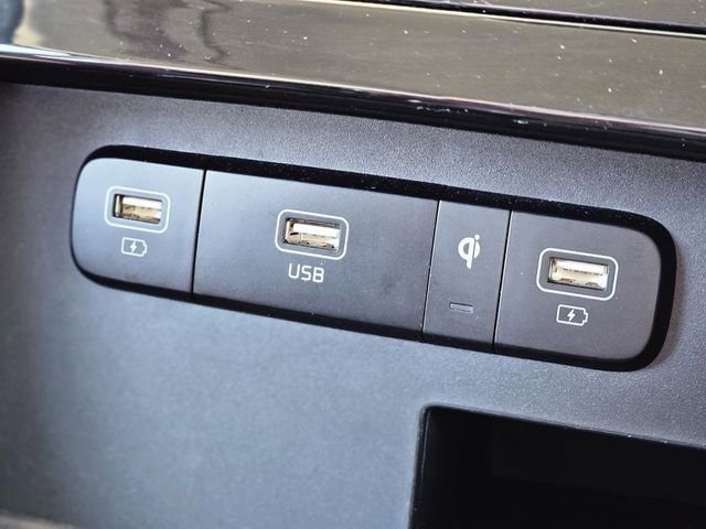 Used 2024 Kia Carnival SX FWD image 26
