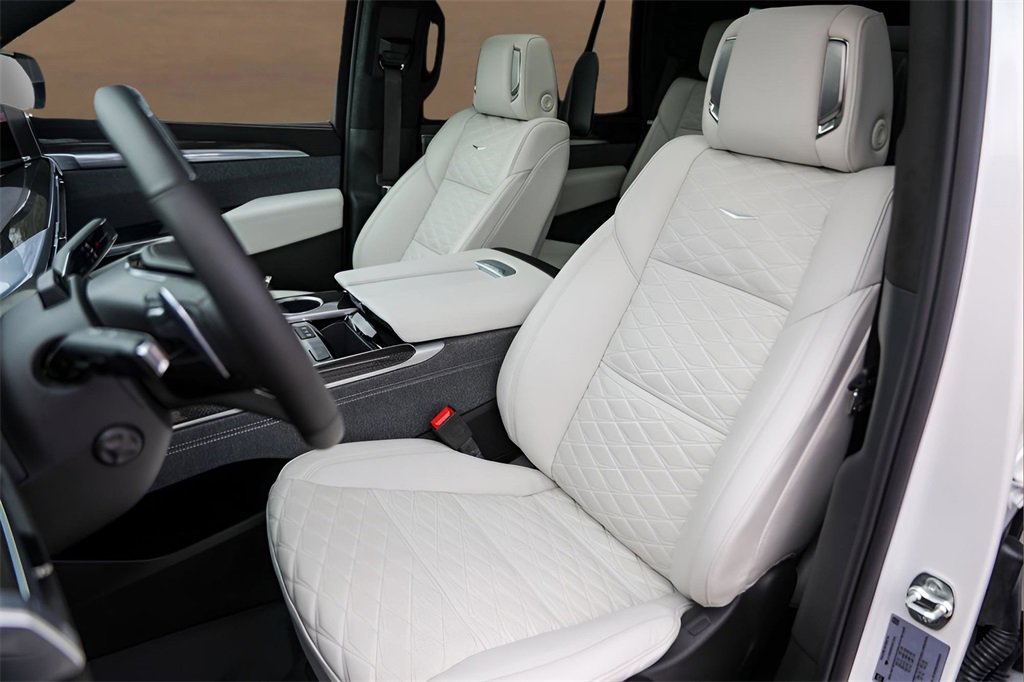 Certified 2025 Cadillac Escalade V w/ LPO, Floor Liner Package image 7