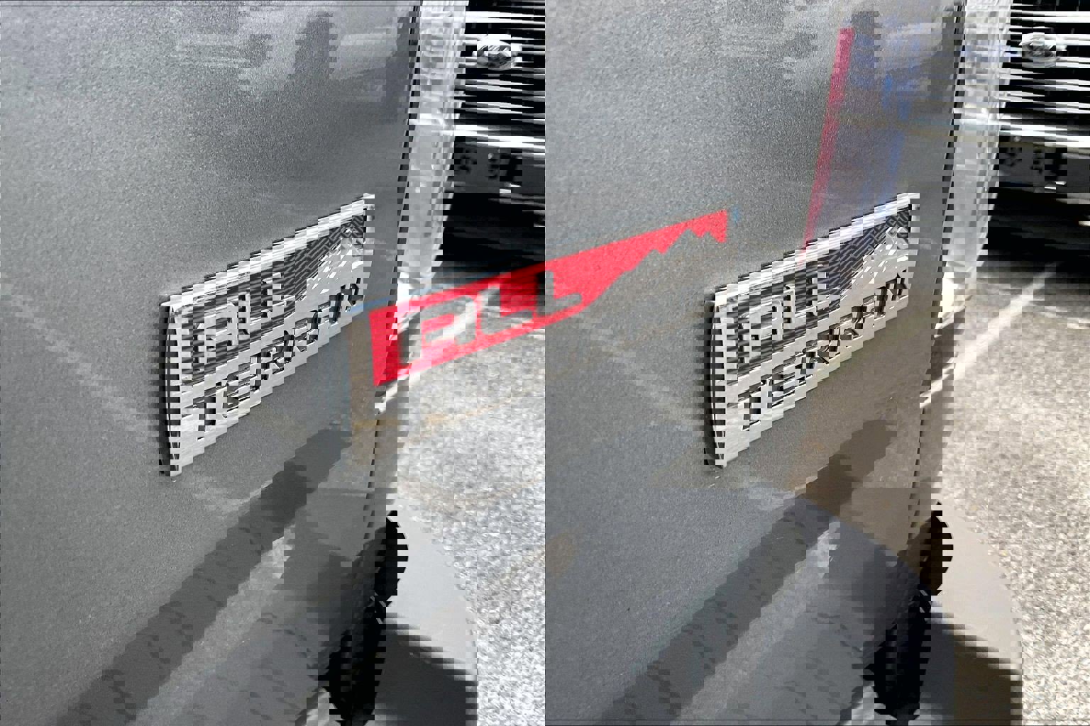 Used 2019 GMC Canyon All Terrain w/ Trailering Package image 8