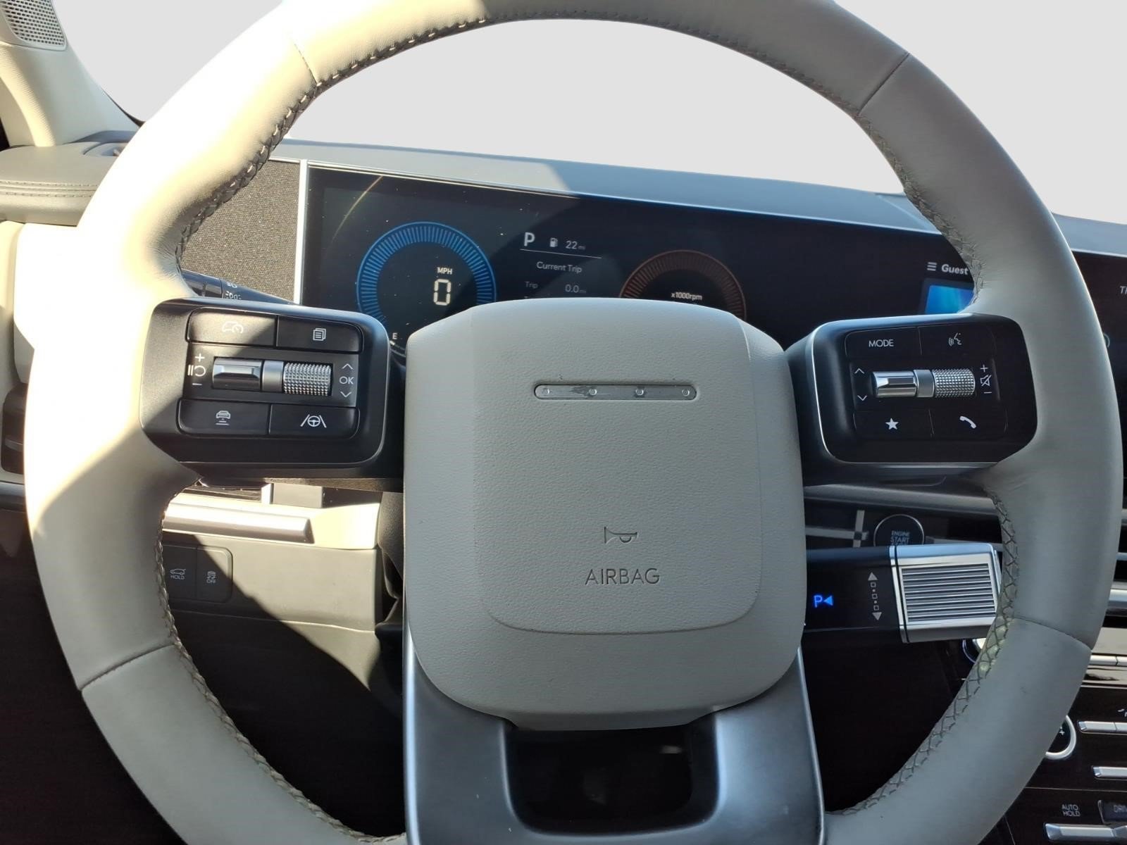 Used 2025 Hyundai Santa Fe SE FWD image 18