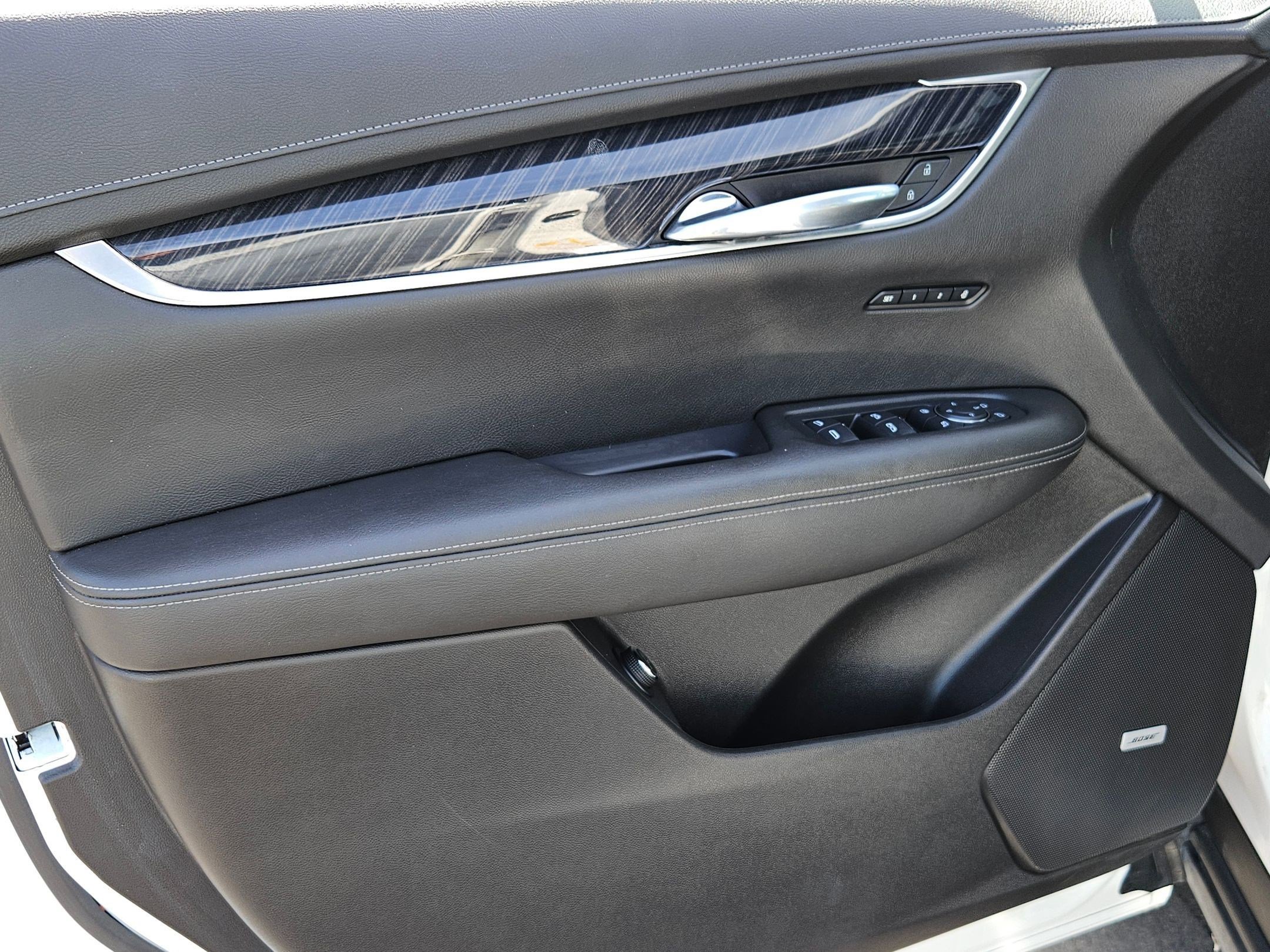 Used 2022 Cadillac XT6 Premium Luxury FWD image 11
