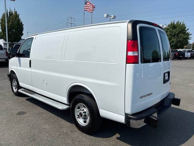 Used 2025 GMC Savana 2500 w/ Driver Convenience Package RWD image 3