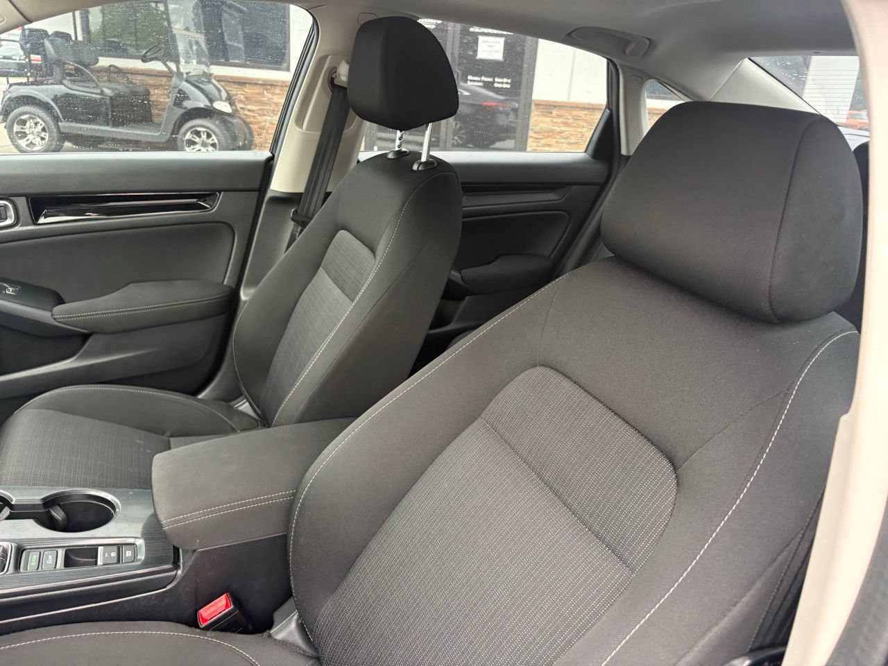 Used 2024 Honda Civic EX image 3