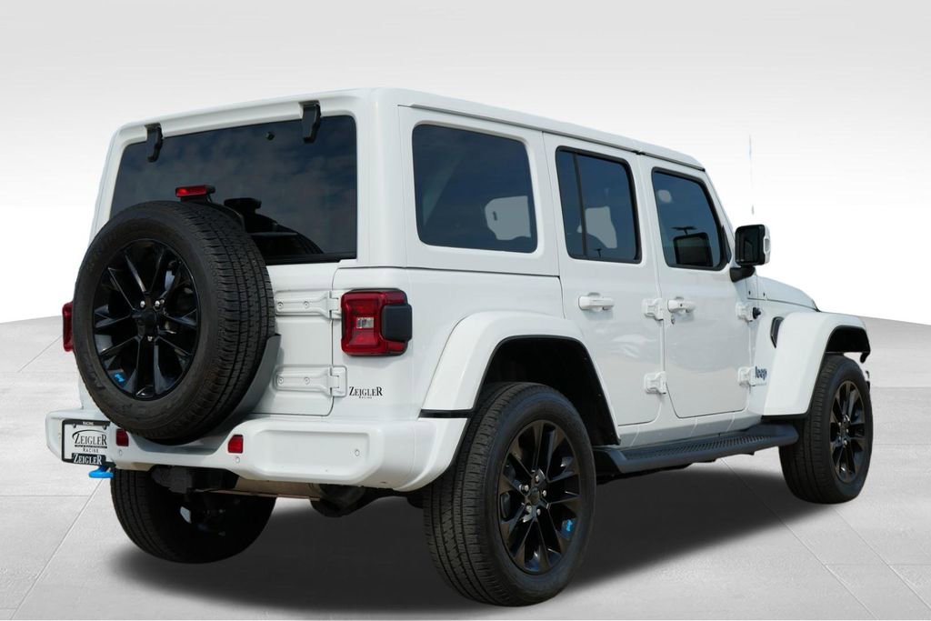 Used 2023 Jeep Wrangler Unlimited Sahara image 8