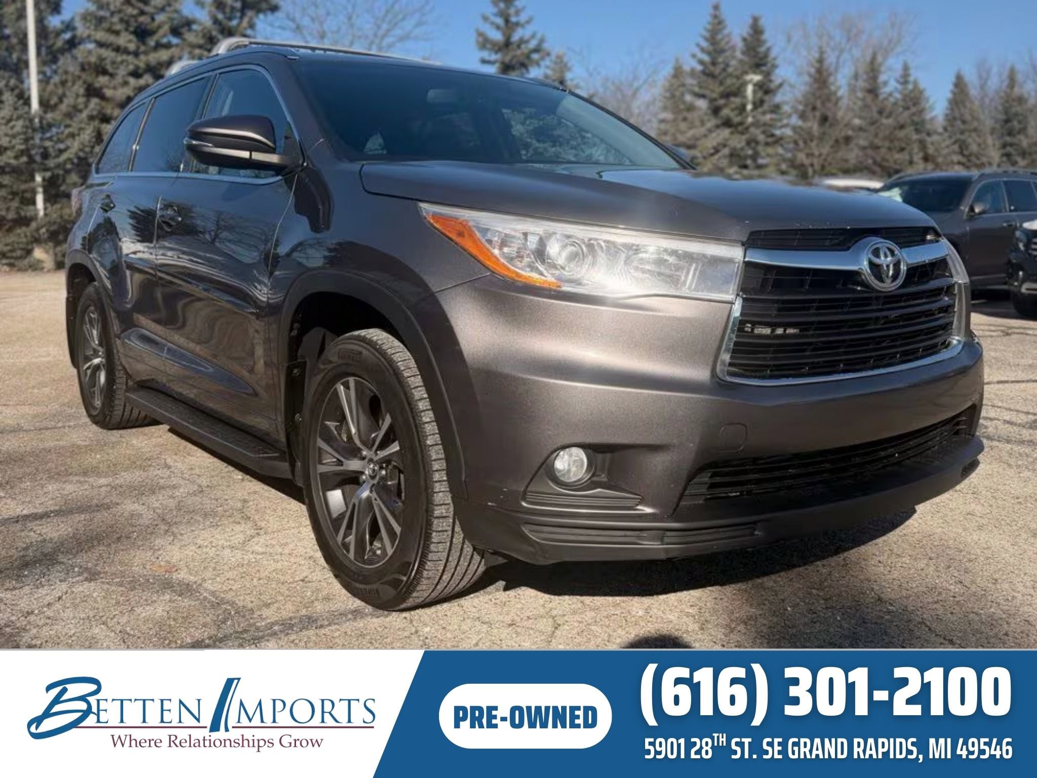 Used 2016 Toyota Highlander XLE image 1