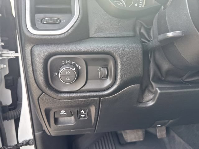Used 2020 RAM 1500 Big Horn AWD/4WD image 25