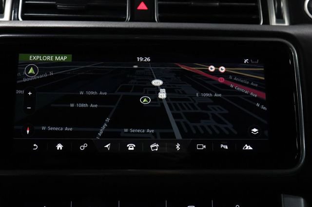 Used 2018 Land Rover Range Rover Supercharged AWD/4WD image 13