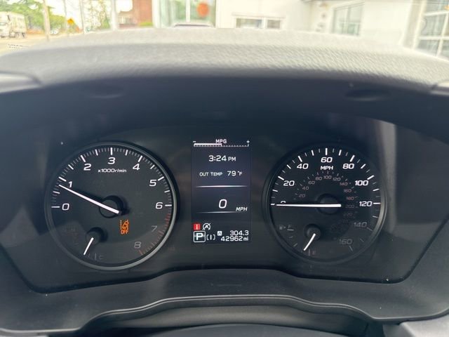 Used 2024 Subaru Crosstrek 2.0i image 14