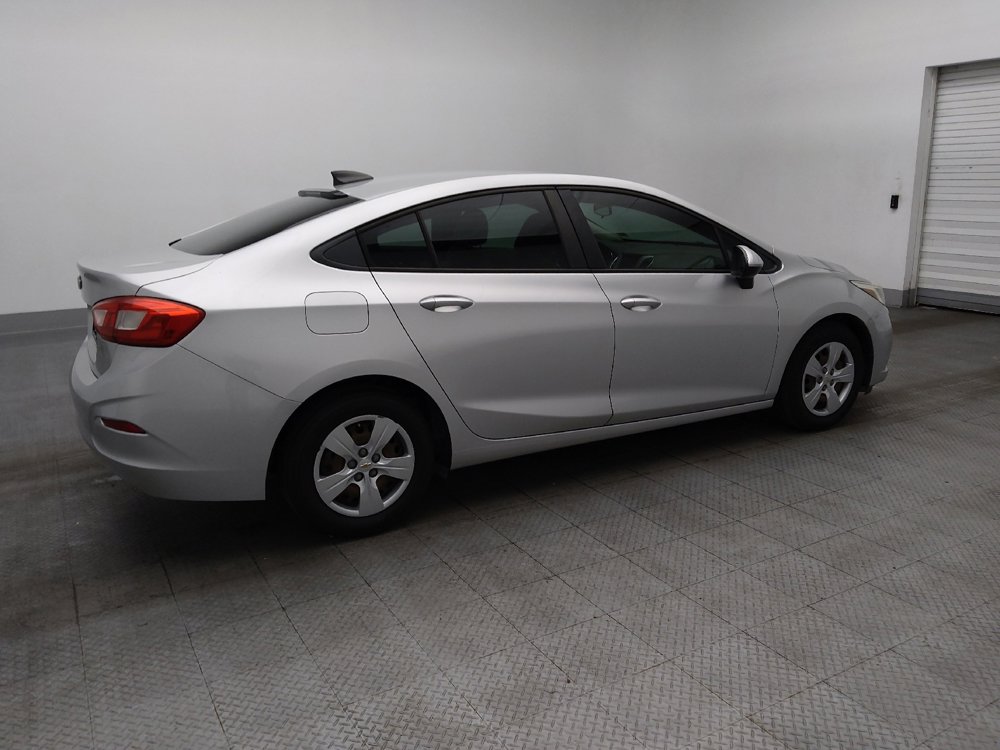 Used 2017 Chevrolet Cruze LS FWD image 10