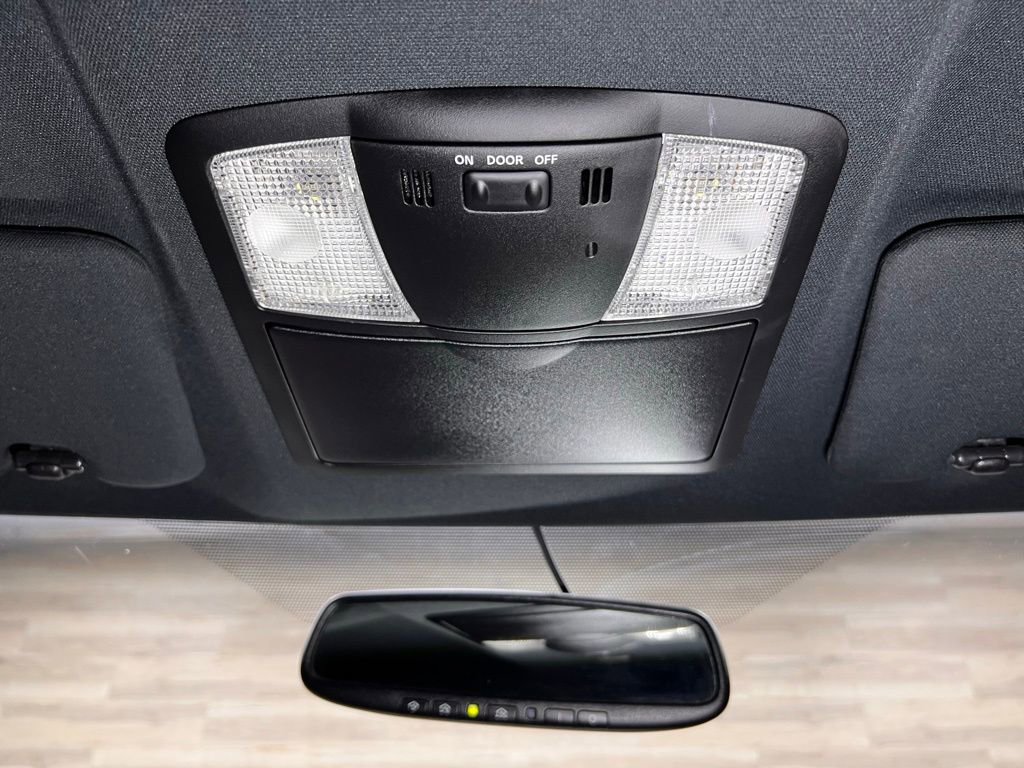 Used 2016 Nissan GT-R Black Edition image 10