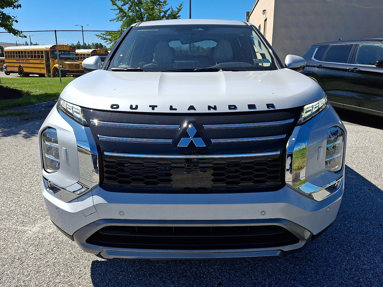 New 2026 Mitsubishi Outlander SE AWD/4WD image 3