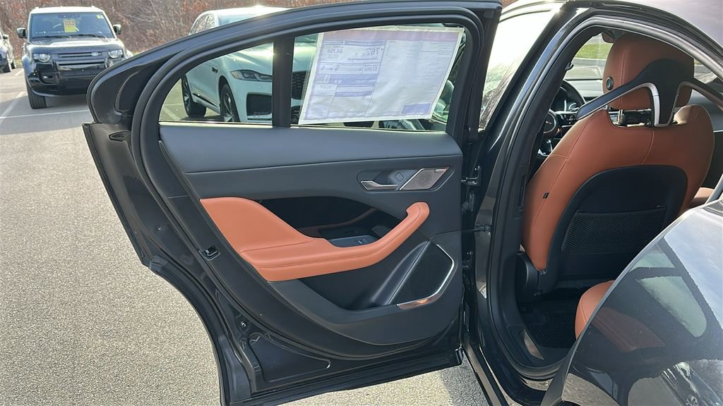 Used 2024 Jaguar I-PACE R-Dynamic HSE image 18