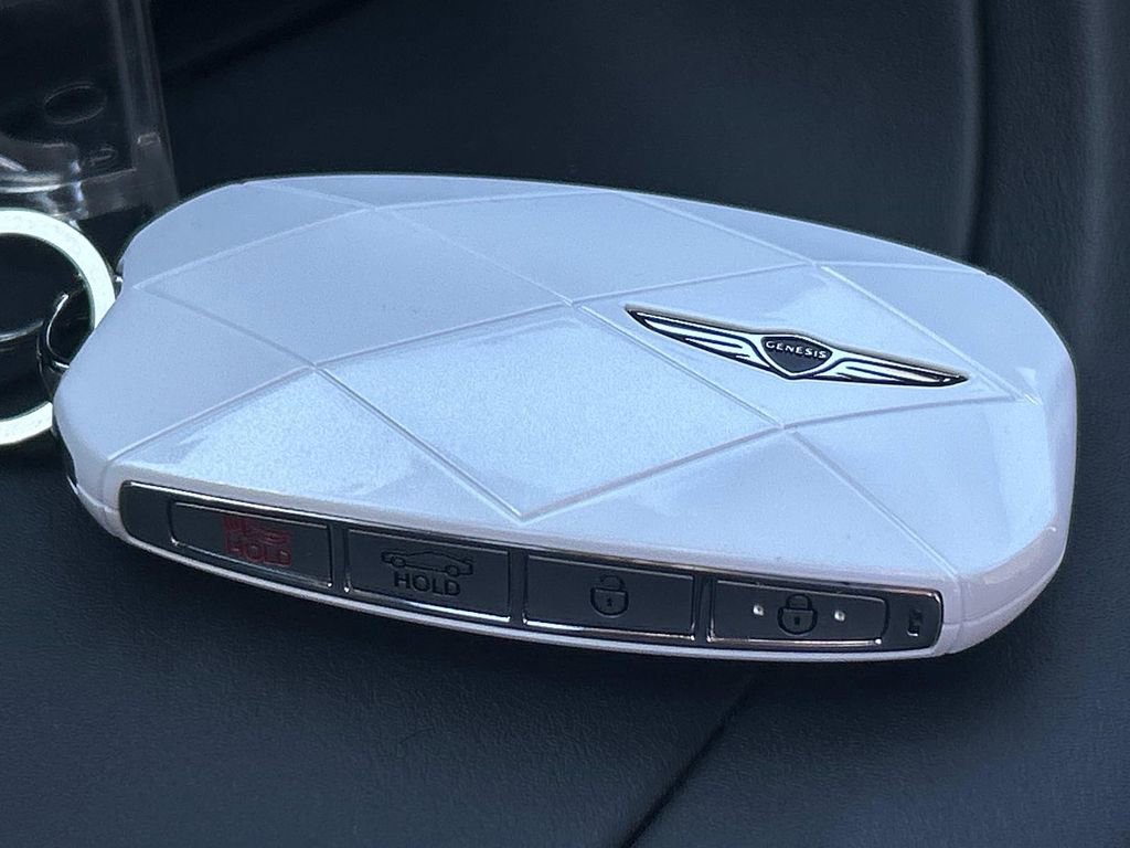 Used 2025 Genesis G70 3.3T Advanced w/ Sport Prestige Package image 38