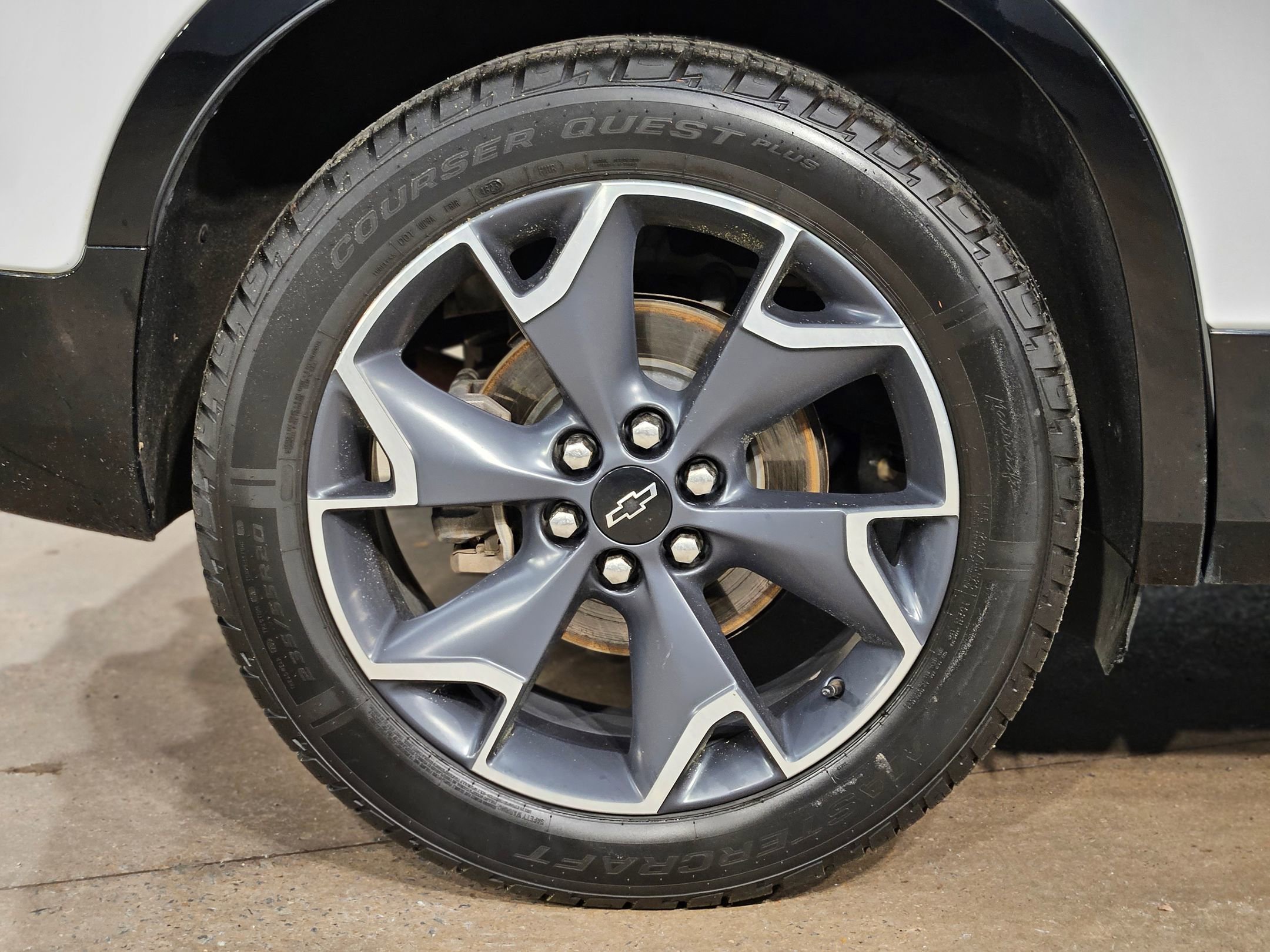 Used 2019 Chevrolet Blazer RS w/ LPO, Sport Package image 17