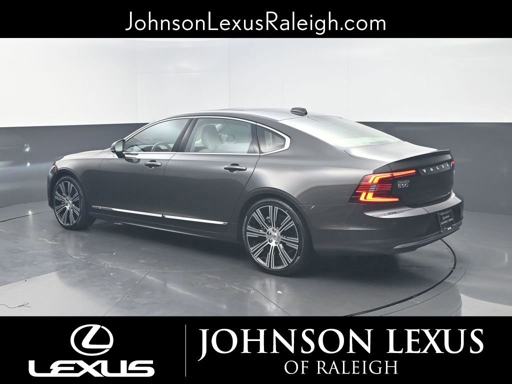Used 2024 Volvo S90 B6 Ultimate image 7