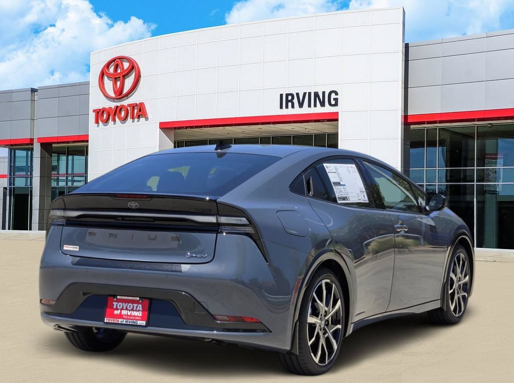 New 2026 Toyota Prius Plug-In Hybrid FWD image 4