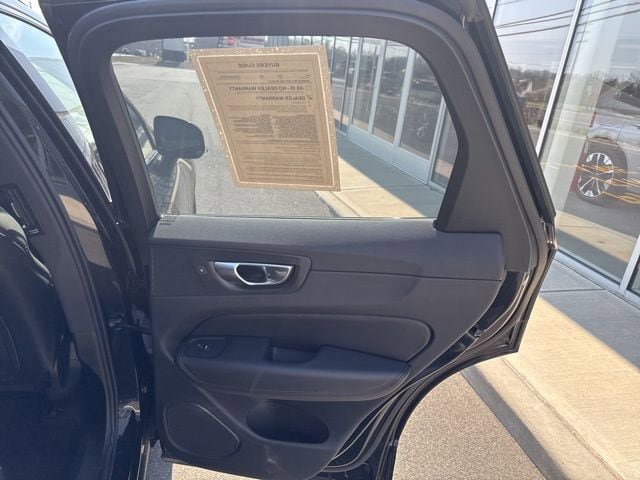 Certified 2025 Volvo XC60 B5 Plus AWD/4WD image 12