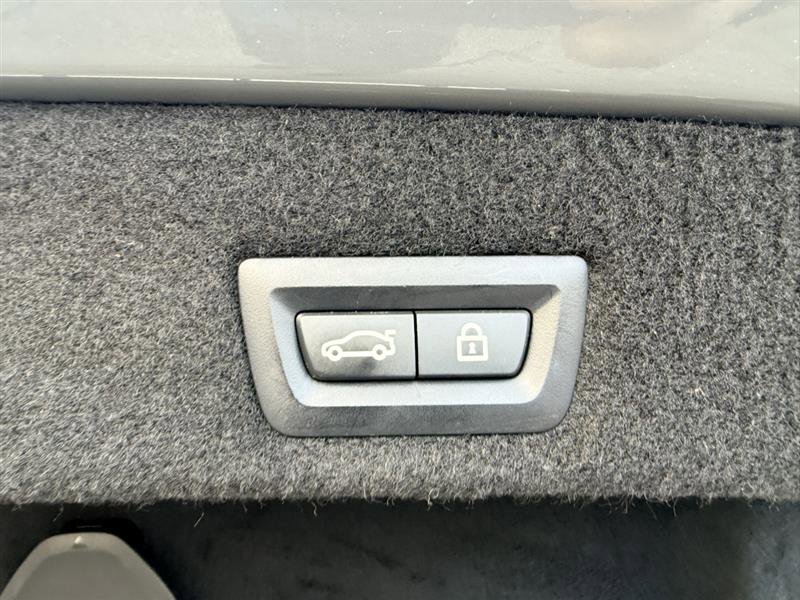 Used 2020 BMW 750i xDrive 750i xDrive AWD w/ Executive Package image 21