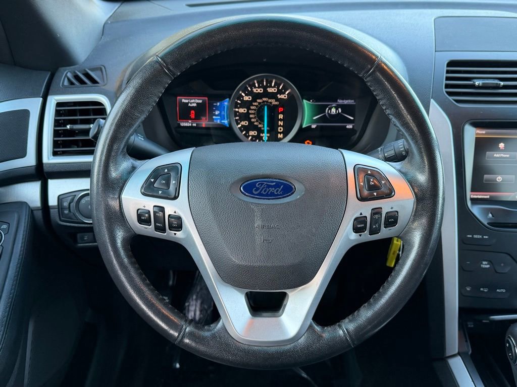 Used 2015 Ford Explorer XLT w/ Equipment Group 202B image 16