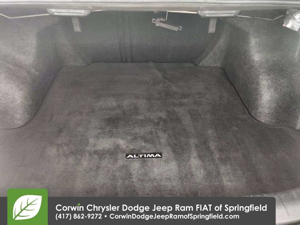 Used 2025 Nissan Altima 2.5 SR image 31