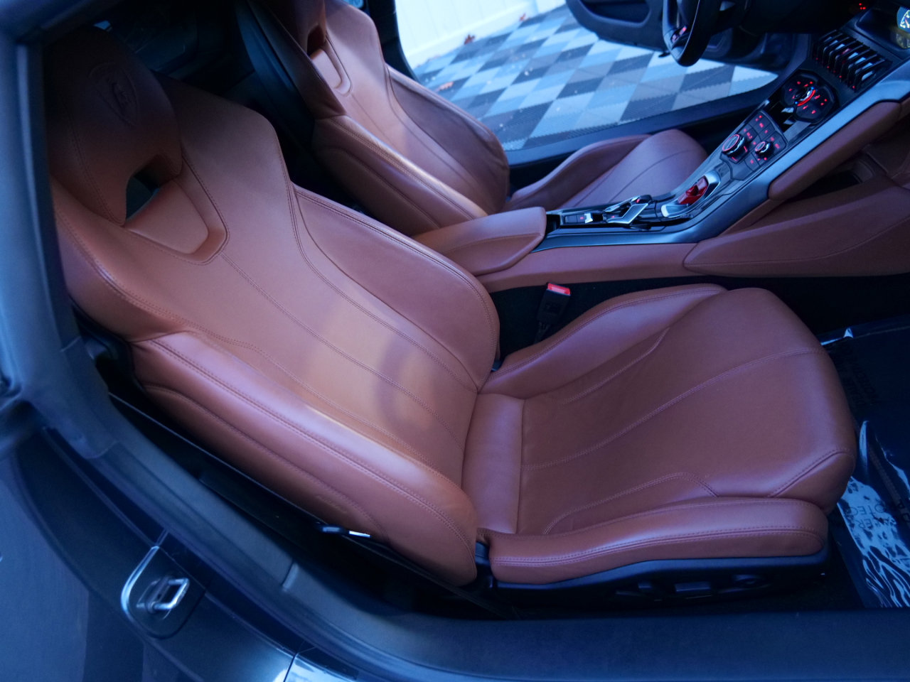 Used 2015 Lamborghini Huracan LP 610-4 image 38